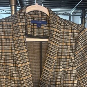 Apt. 9 Houndstooth Blazer in Black and Tan